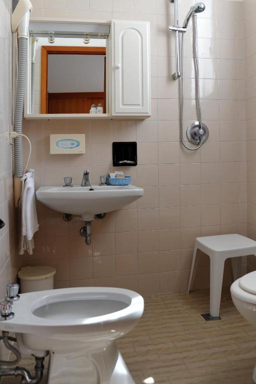 Hotel Reno Lido di Jesolo Szoba fotó